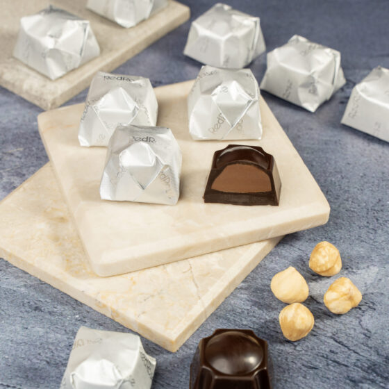 HAZELNUT/NUTS/ALMOND